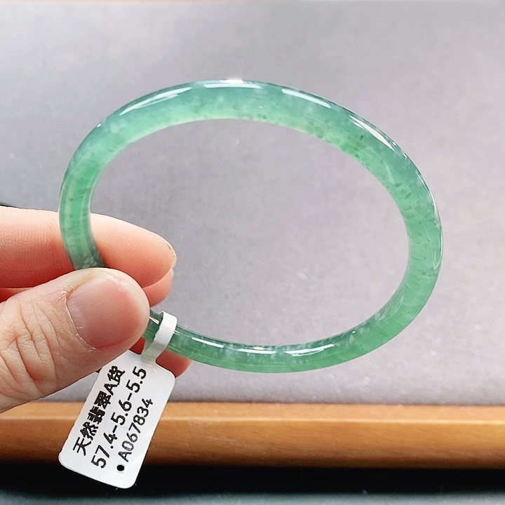 【闪购商品】翡翠手镯（圆镯）未镶嵌