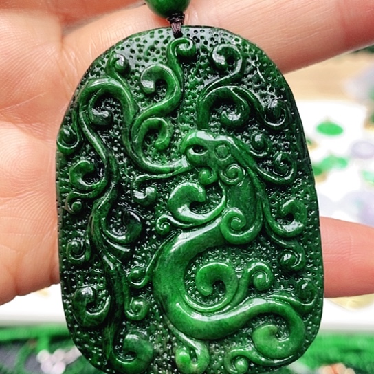 翡翠耳饰未镶嵌天***云挂件