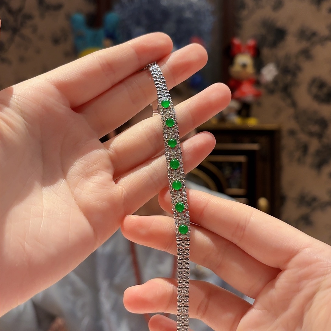 18K金镶嵌手链翡翠