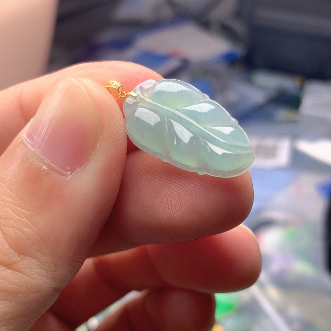 【闪购商品】颈饰18K金镶嵌翡翠翡翠