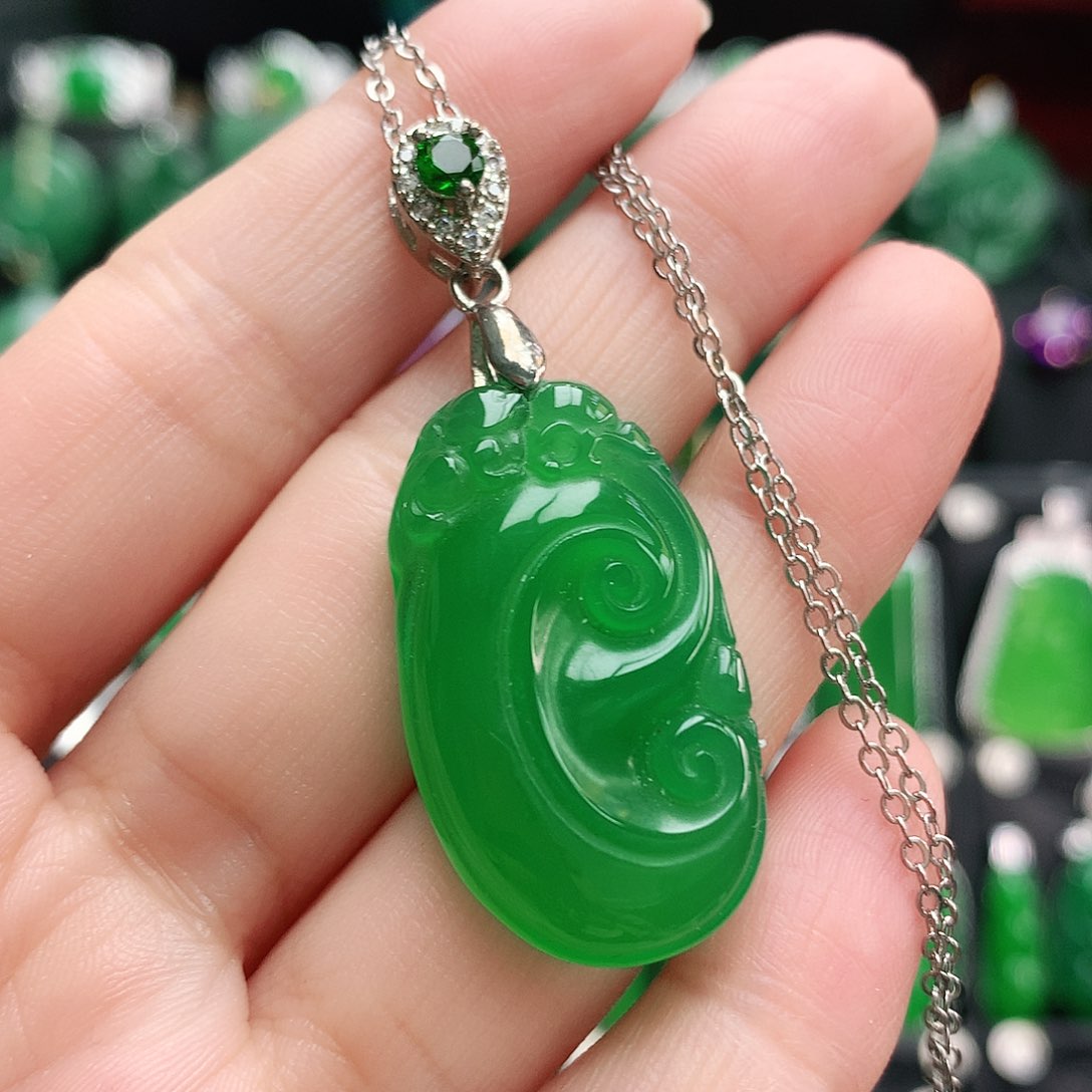 玛瑙/玉髓吊坠未镶嵌