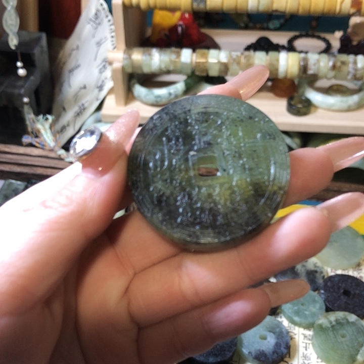 岫玉岫玉挂件未镶嵌