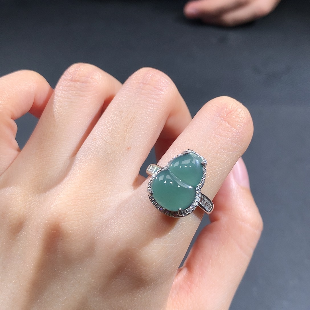 未镶嵌戒指翡翠翡翠