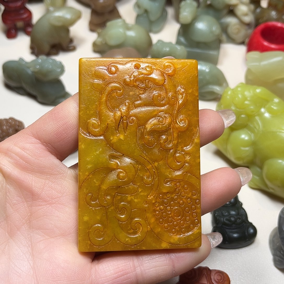 白玉菩提吊坠白玉菩提吊坠