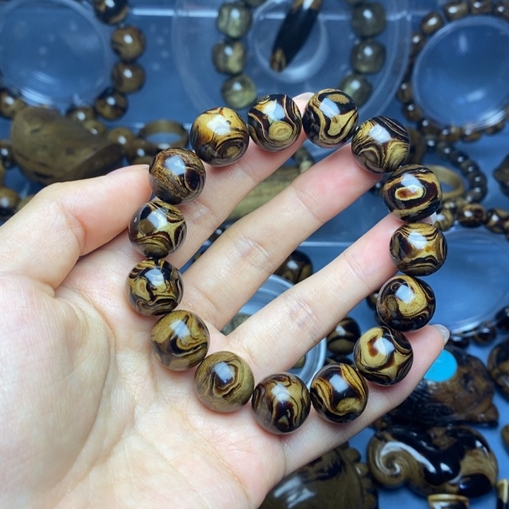 香榧木沁*血手串精品14