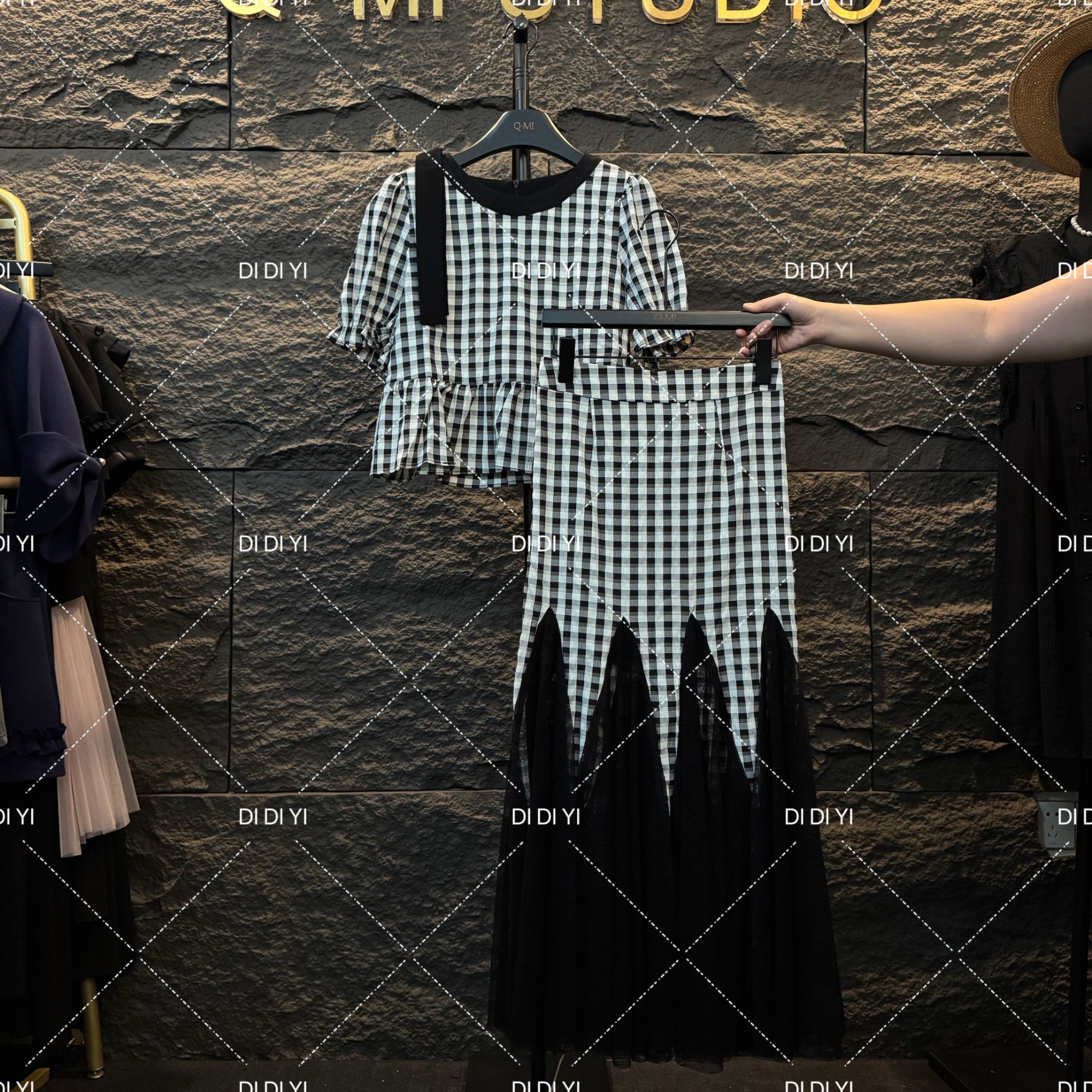 2025原创大码高定设计款格子纱裙拼接套装高级休闲显瘦25094