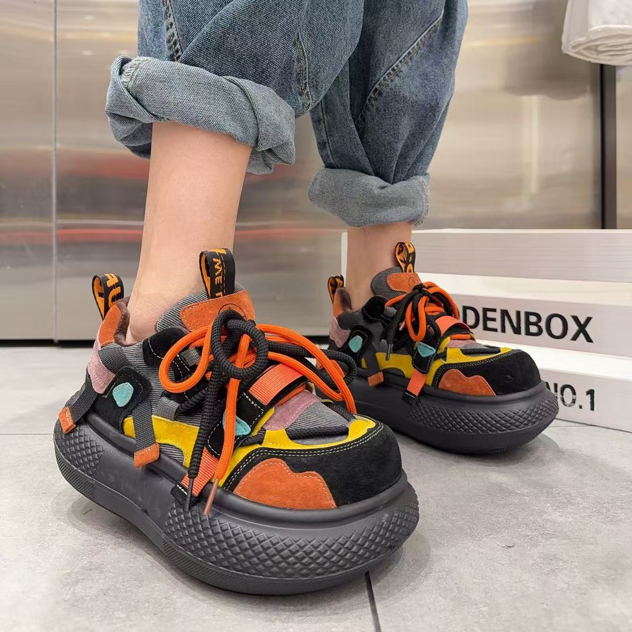 【SYQ】欧货25冬季加绒厚底面包鞋女小众拼色系带休闲鞋增高松糕鞋