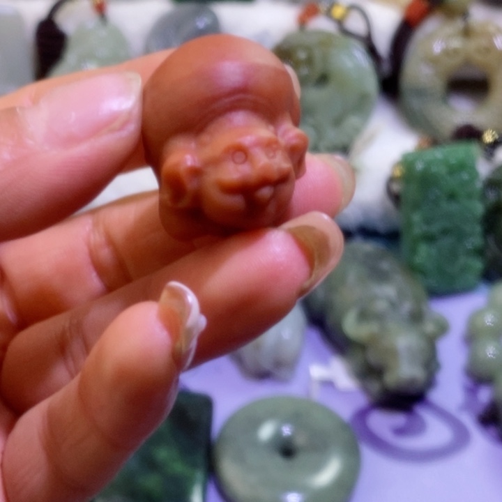 和田玉边角料未镶嵌