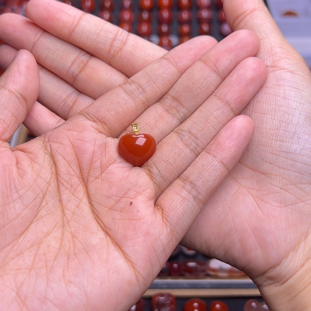 人***勇南红玛瑙18K金镶嵌珠宝奇石