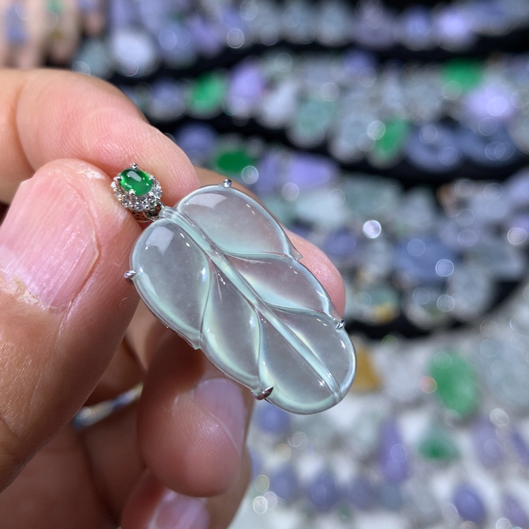 翡翠18K金镶嵌吊坠(不含链)