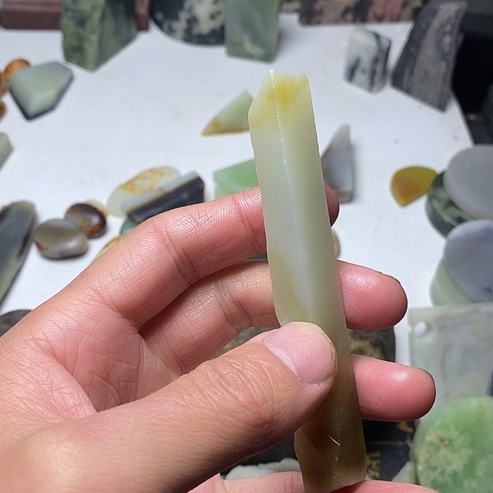 和田玉（糖玉）未镶嵌笔搁