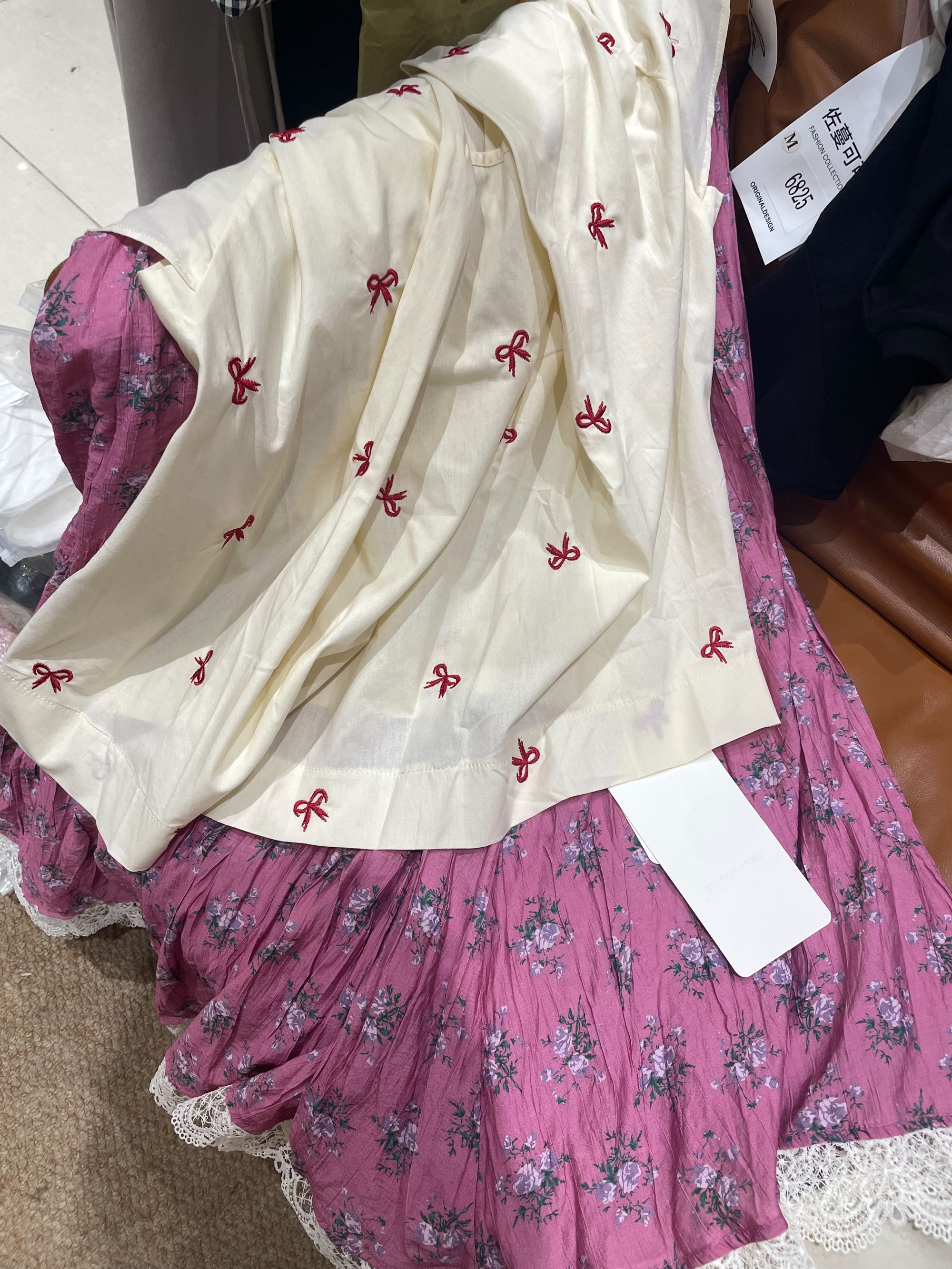 【45-79】叫到名字到这拍衣服