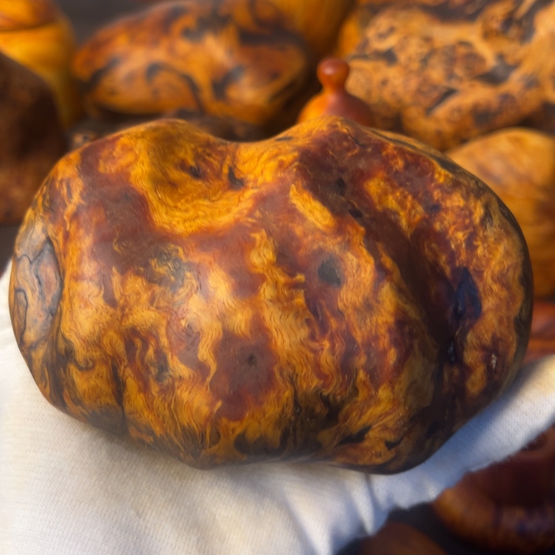 王***赢琥珀木长白山琥珀木