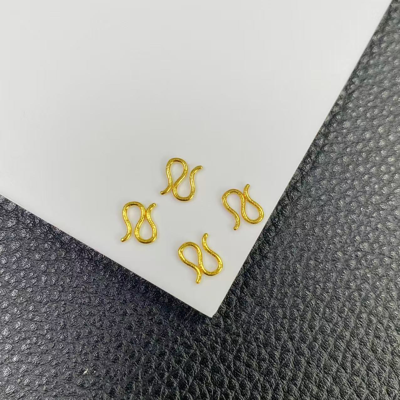 「戴琴珠宝」YZ4689-18K金S扣-HH(多样性发其一)