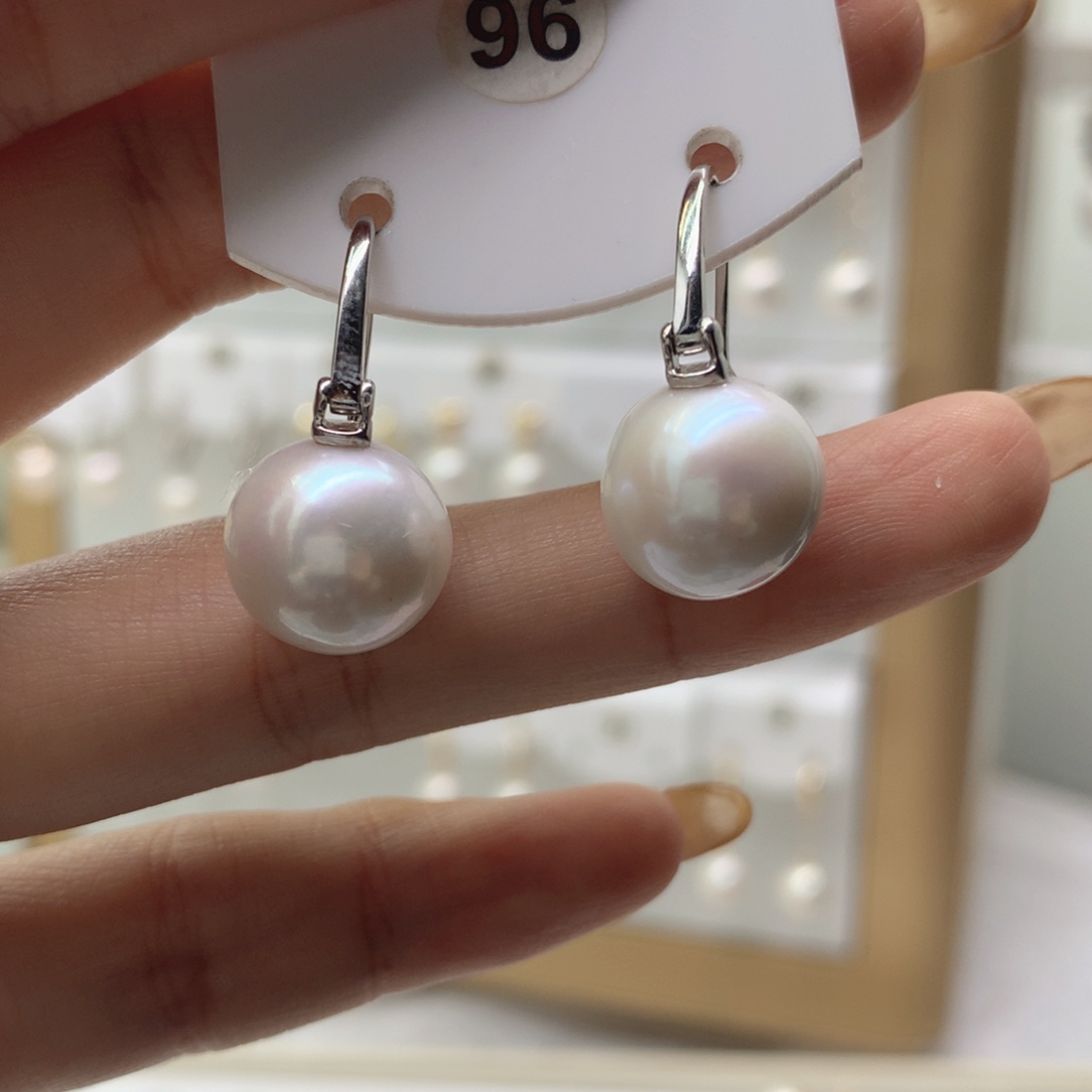 银S925镶嵌耳饰淡水珍珠