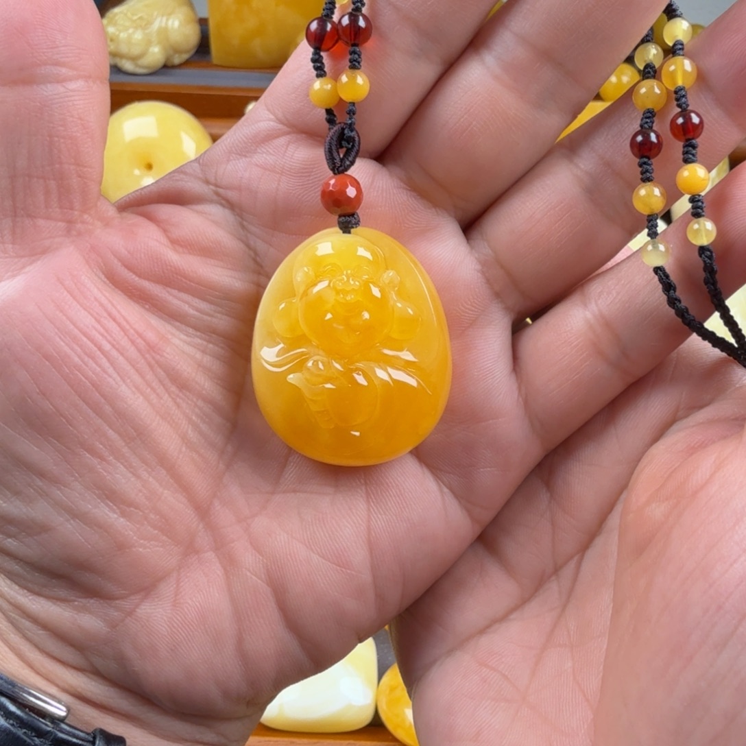 琥珀未镶嵌颈饰纯天然琥珀蜜蜡