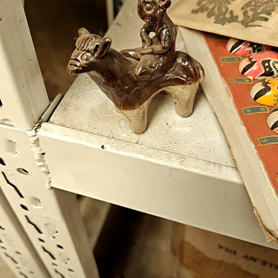 风****绿泥盘子碗茶壶啥都有