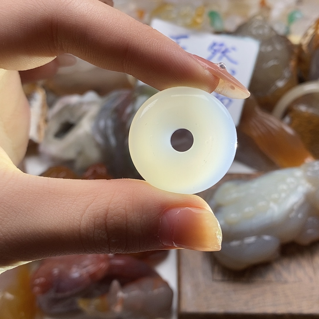 玛瑙/玉髓未镶嵌颈饰