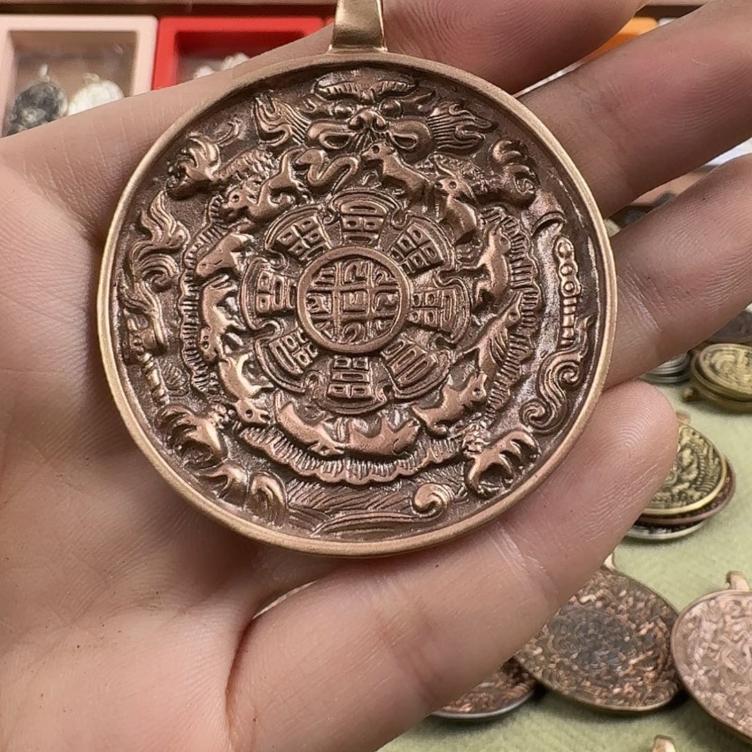 楠***哥合金类东西真好看真好看