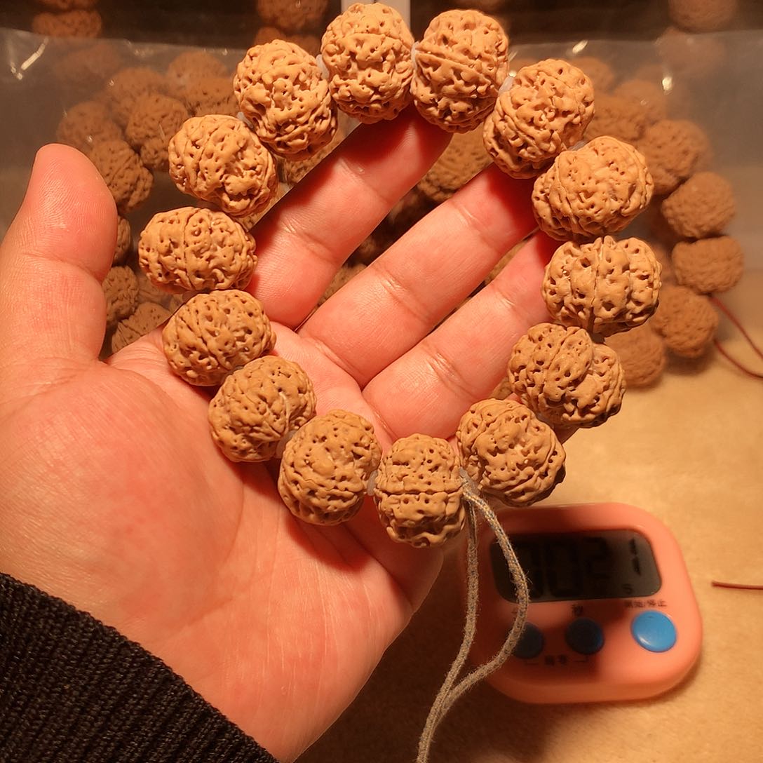 金刚菩提吊坠8****手4。    