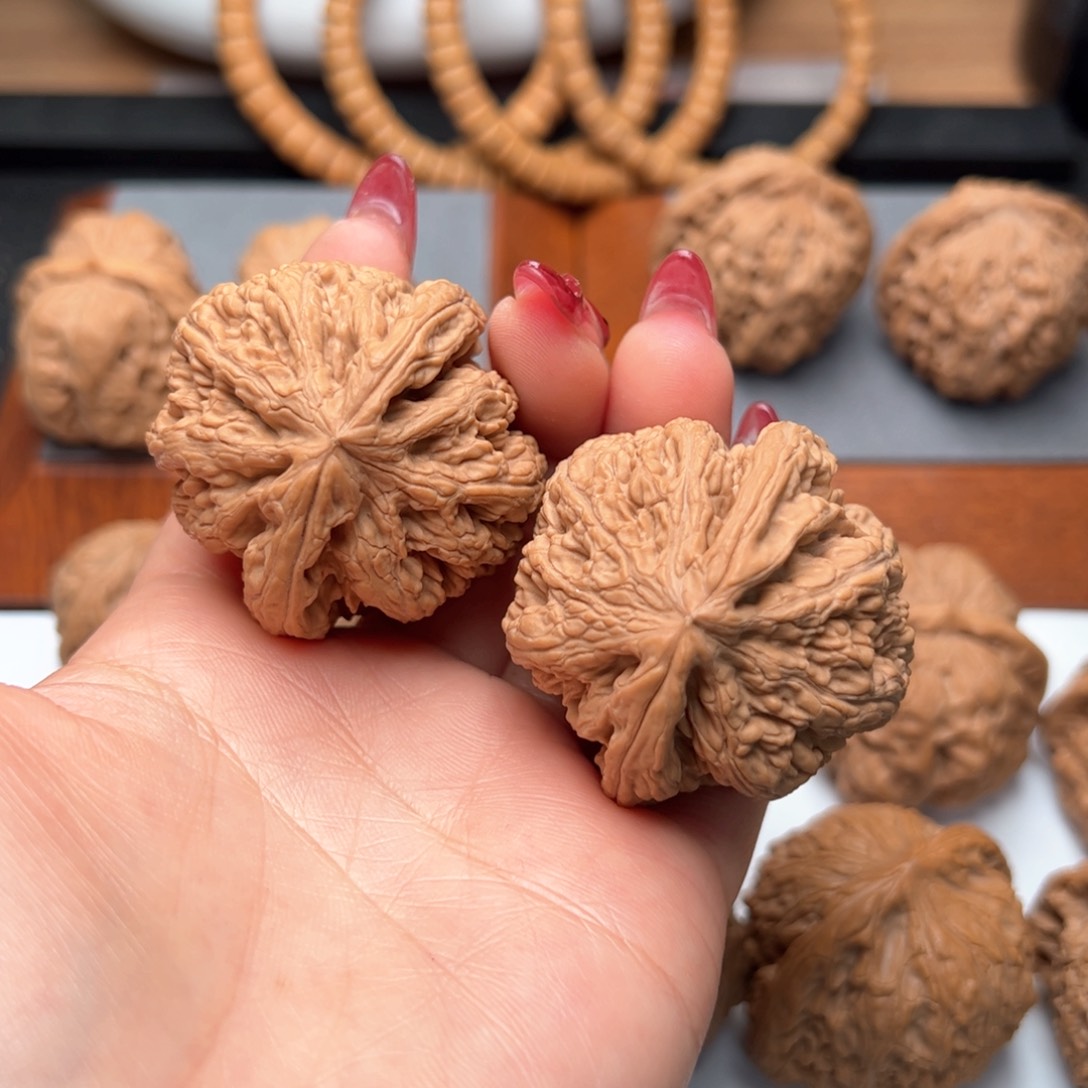 文玩核桃把件粗筋43全