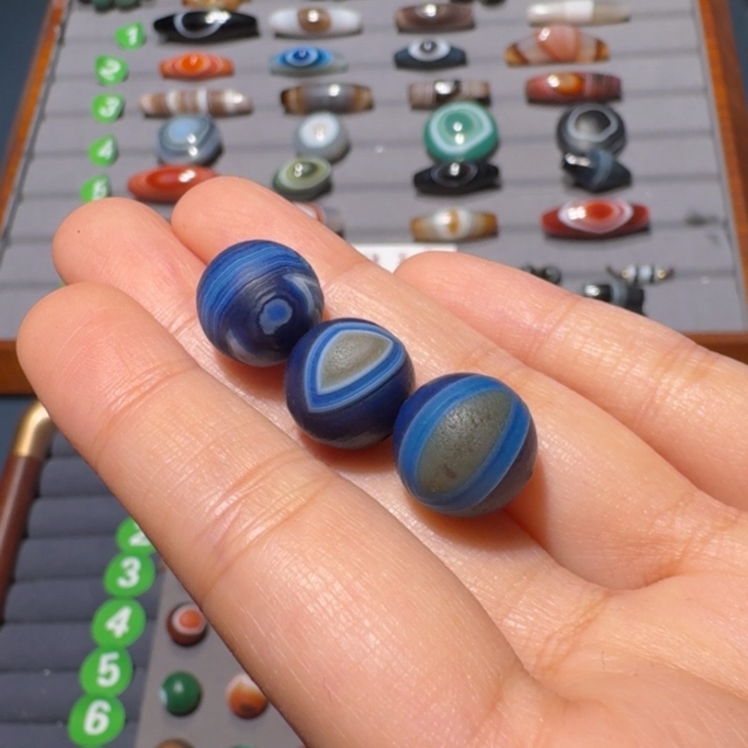 小***马玛瑙/玉髓未镶嵌珠宝半成品