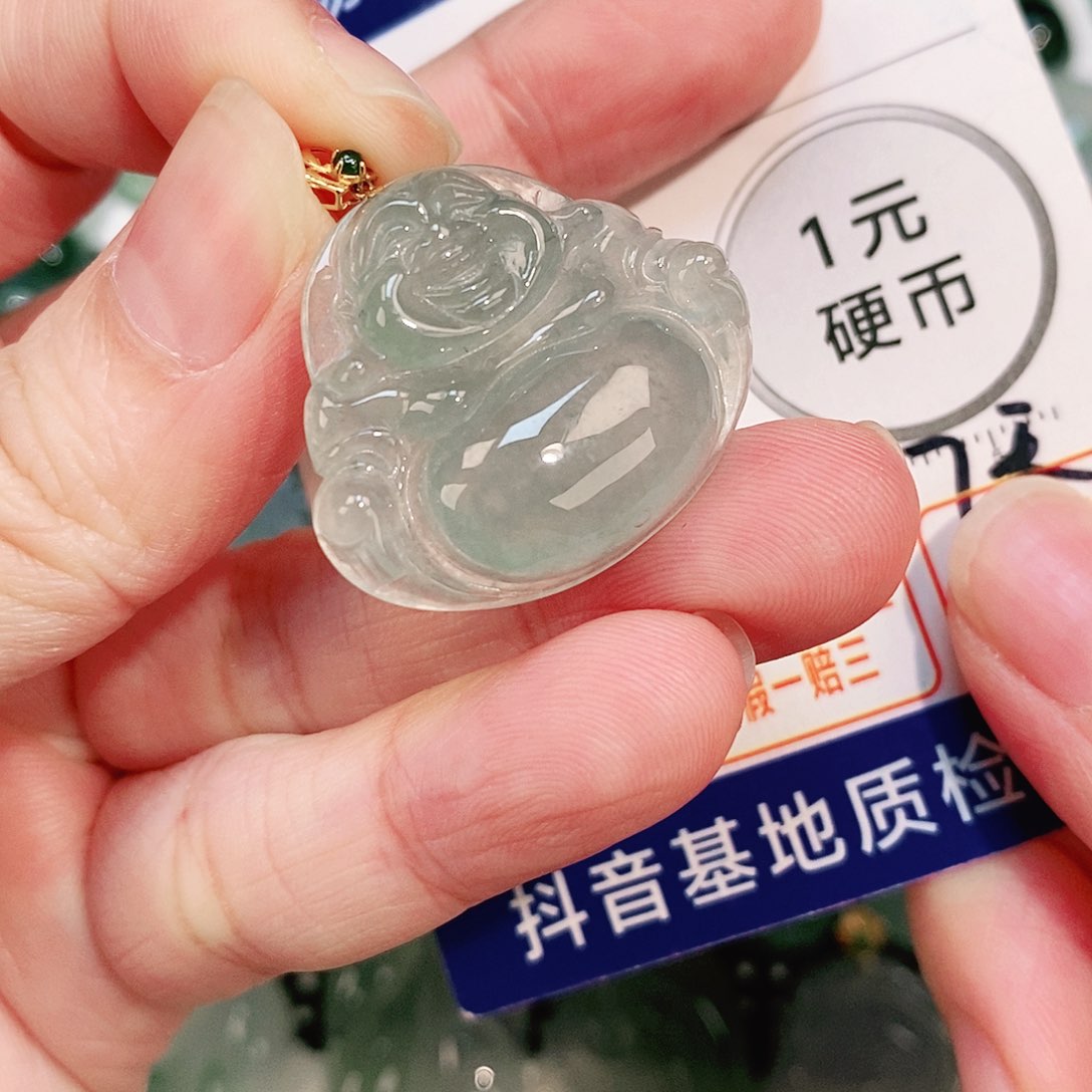 翡翠颈饰18K金镶嵌吊坠