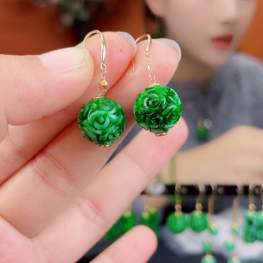 翡翠18K金镶嵌耳饰