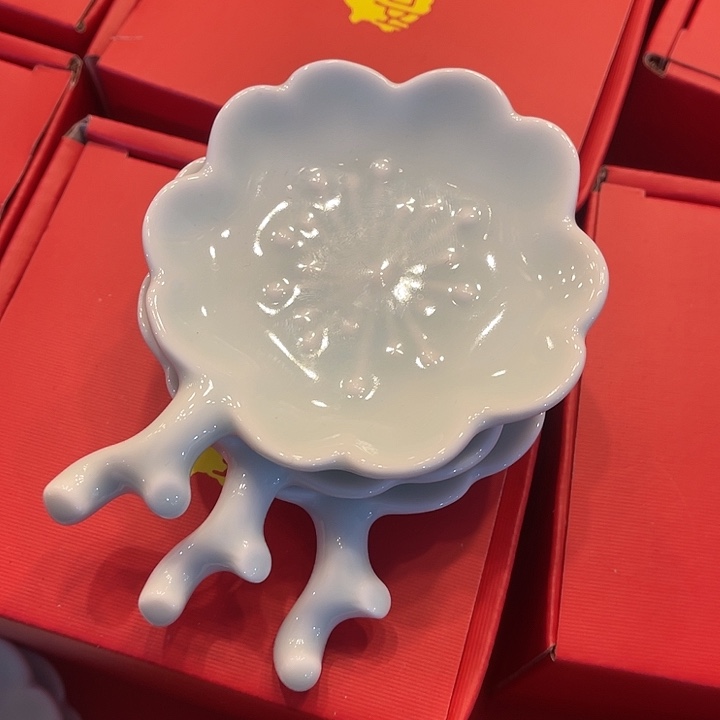 福利待遇多多哦哦哦