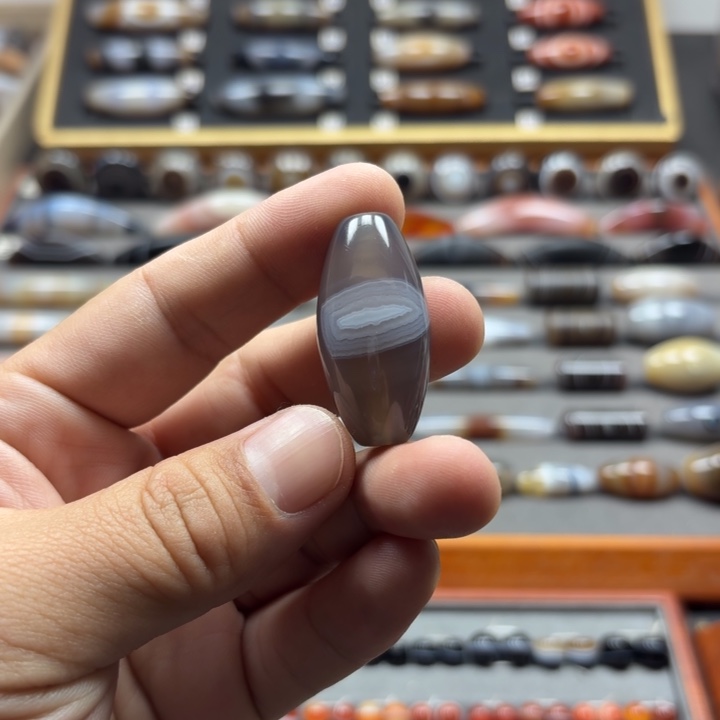 玛瑙/玉髓未镶嵌锁骨