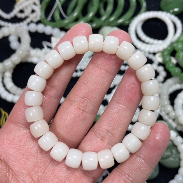 和田玉未镶嵌手链