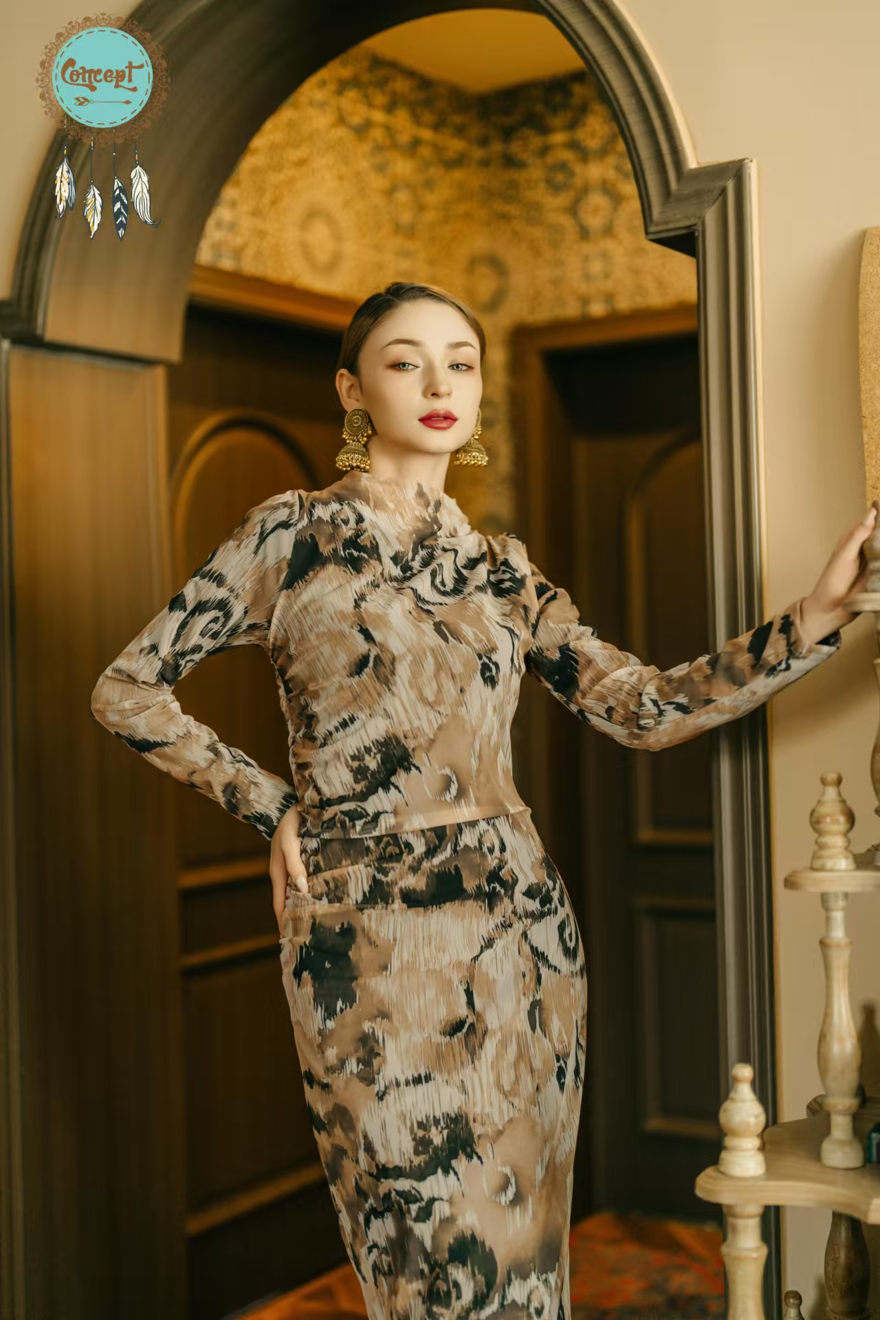 Concept限量款图腾网纱连衣裙4色