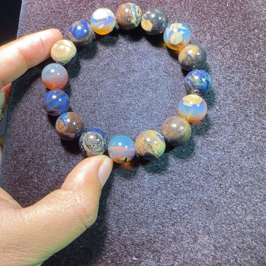 琥珀未镶嵌裸石琥珀