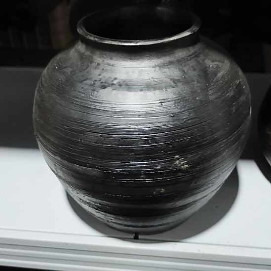 微瑕疵黑色拉丝瓶口径10高度19默认无孔（需要打孔自行备注）