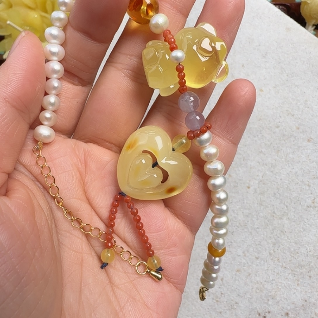 蜜蜡未镶嵌珠宝奇石