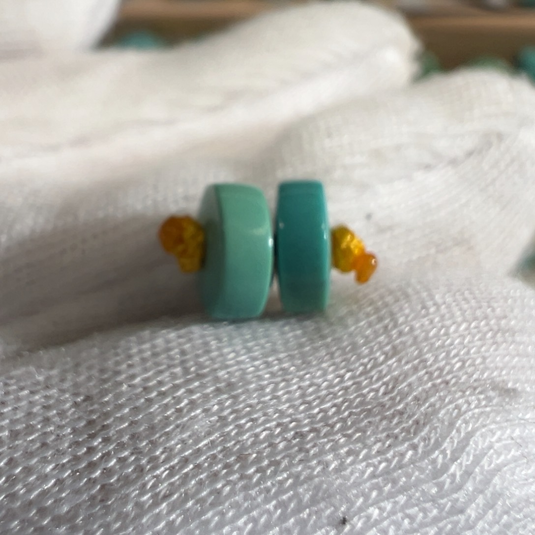 绿松石配饰未镶嵌