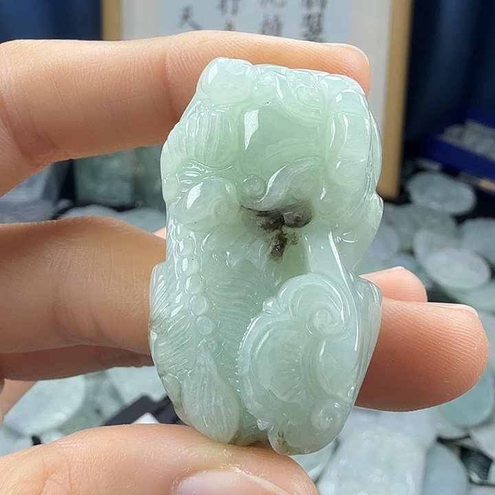 翡翠未镶嵌颈饰翡翠