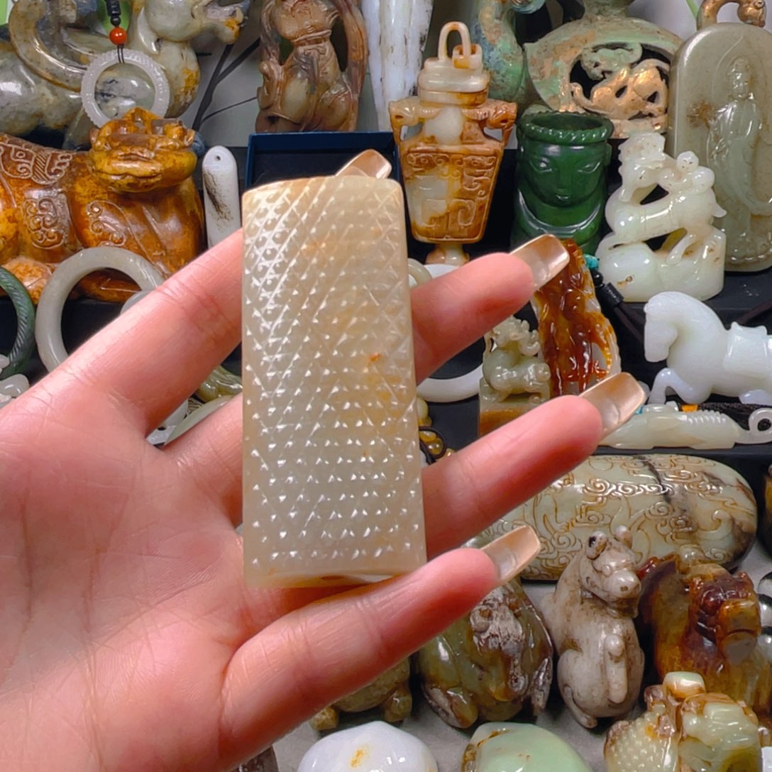 和田玉挂件未镶嵌汗*