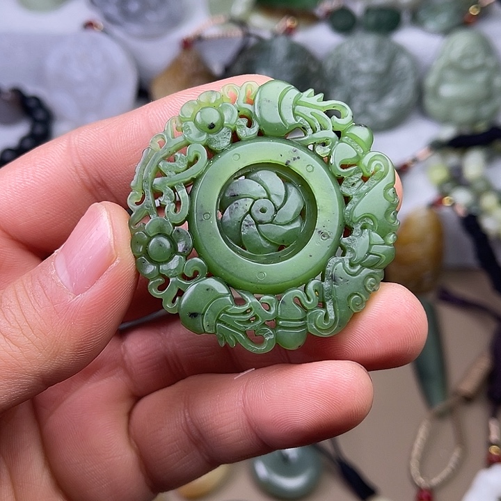 和田玉吊坠(不含链)未镶嵌