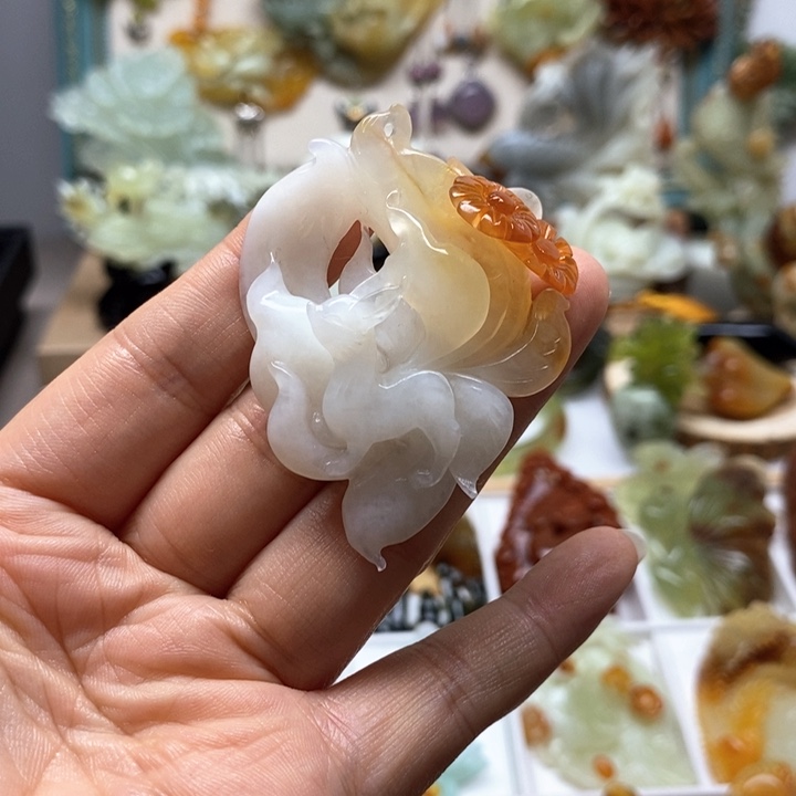 未镶嵌蛇纹石玉颈饰