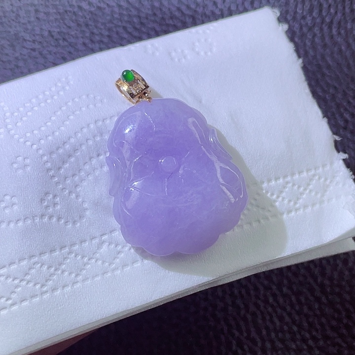 翡翠颈饰18K金镶嵌翡翠