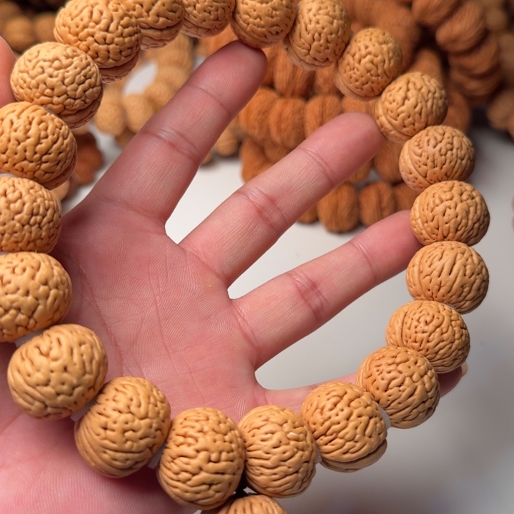 桃核吊坠白月光22mm手持22粒