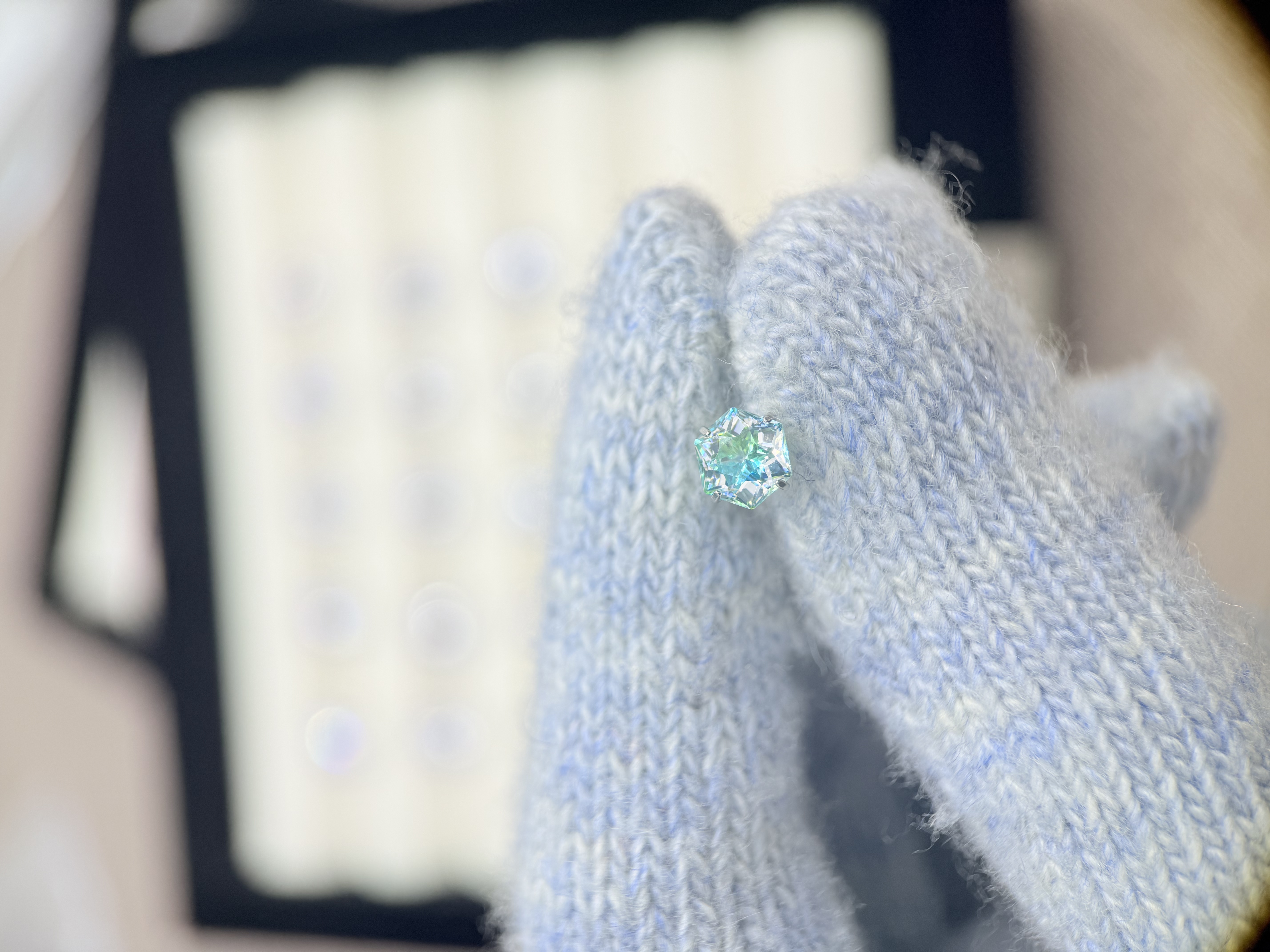 钛钢锆石耳饰 A619  双色渐变女王切锆石6mm耳骨钉耳钉