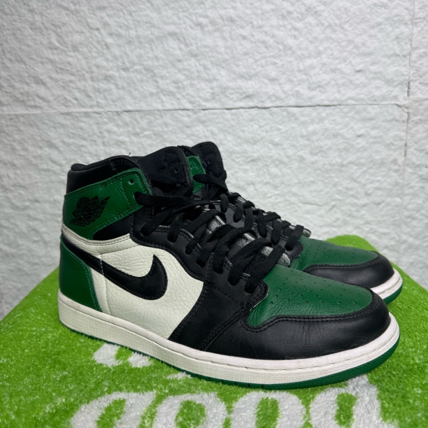 95新 AIR JORDAN 44码 Aj1 黑绿脚趾 无盒