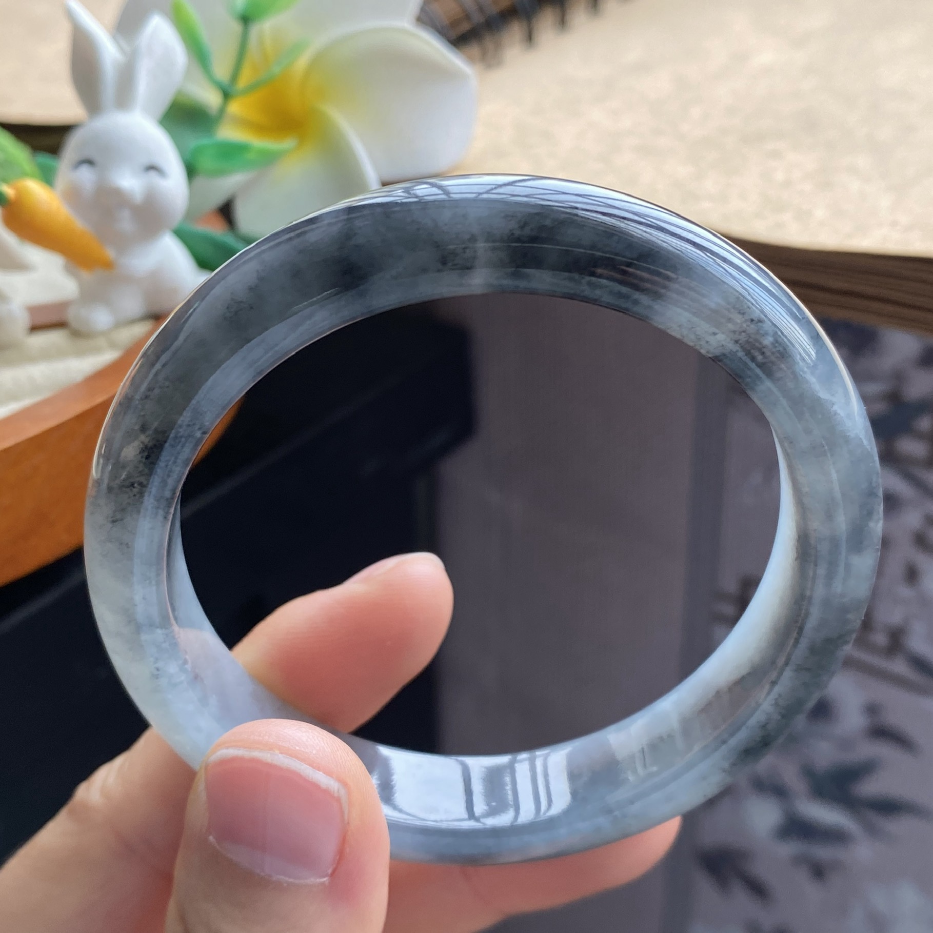 03.07批1570号57.7-12.3-7.8！乌鸡色翡翠！天然翡翠手镯