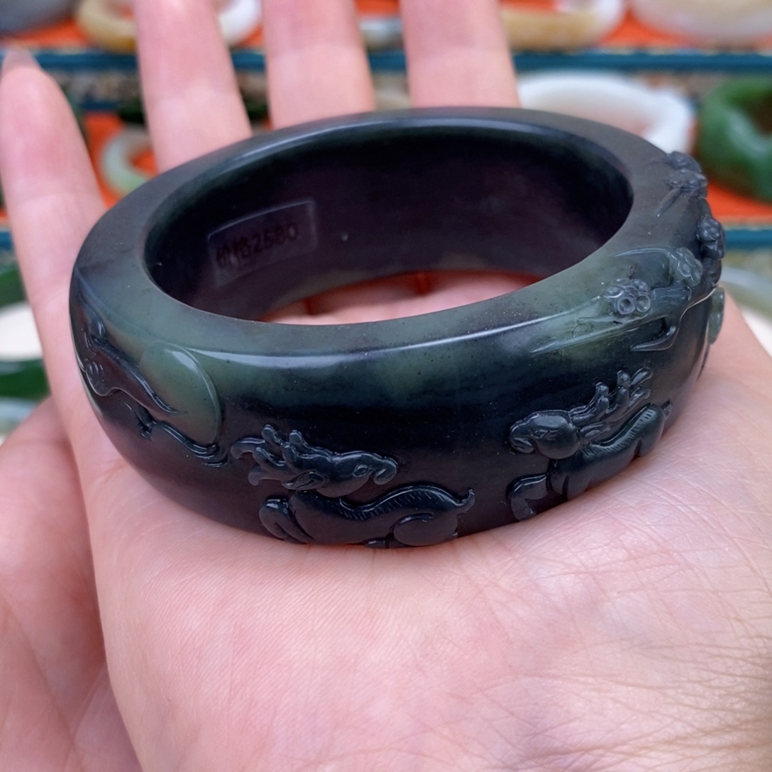 和田玉手镯未镶嵌伟*吖