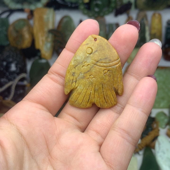 岫岩河磨玉（透闪石质玉）挂件未镶嵌