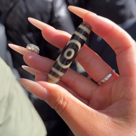 玛瑙/玉髓颈饰未镶嵌小**志