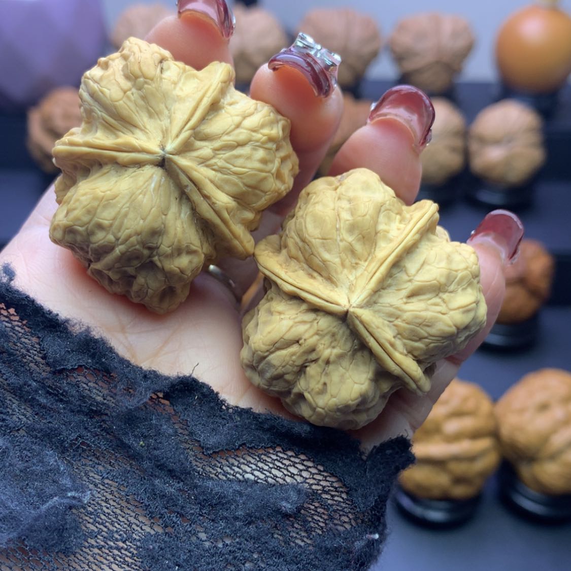 【闪购商品】文玩核桃吊坠至尊妖蟾三棱