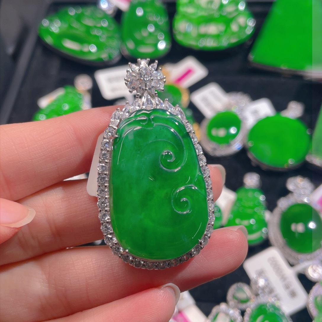 翡翠颈饰未镶嵌保a保真天然f翡翠